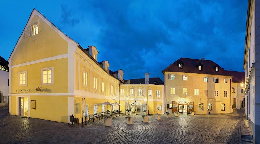 Bellevue Hotel Cesky Krumlov Bagian luar foto